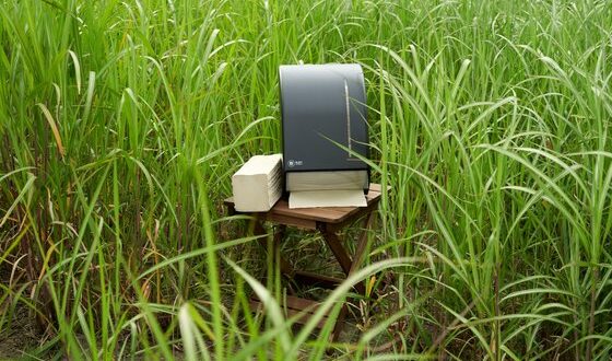Bij BlackSatino willen we een verschil maken: voor de hygiëne in toiletruimtes en voor de toekomst van onze planeet.