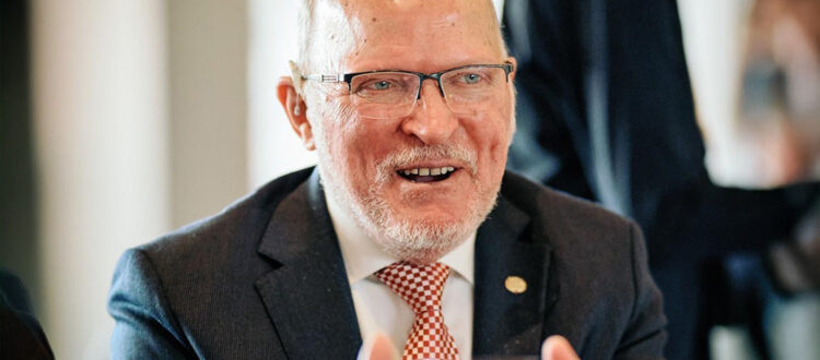 Willy van de Kerkhof in het kennistheater op de Schoonmaak Vakdagen